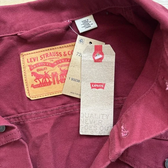 Levi’s Denim Jacket - Picture 6 of 7